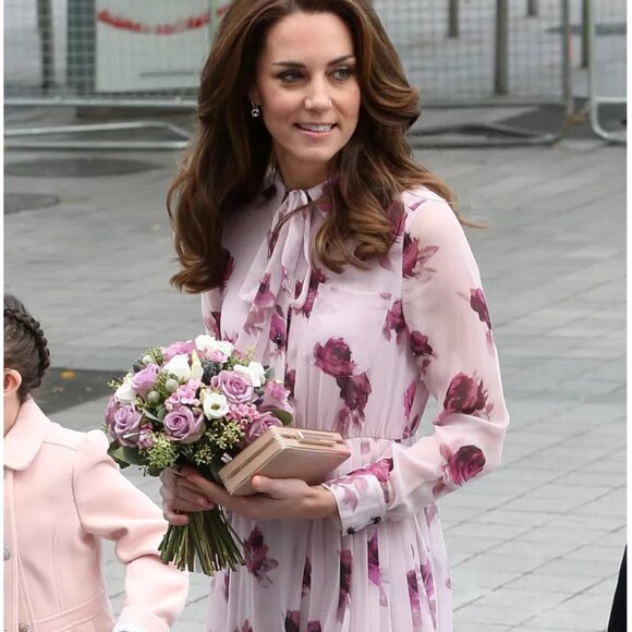 Kate Spade New York 'Encore Rose' Chiffon Dress. SIZE 2 - Picture 4 of 6